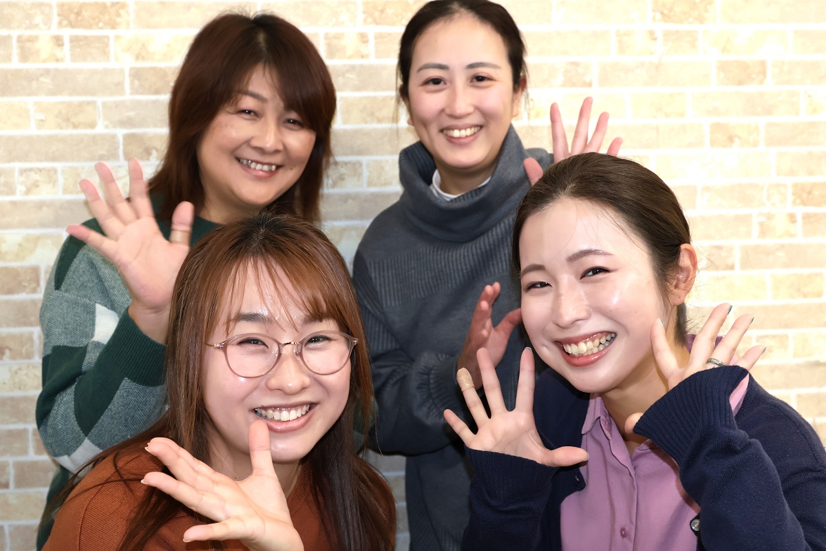 ひとはないずみスタッフ