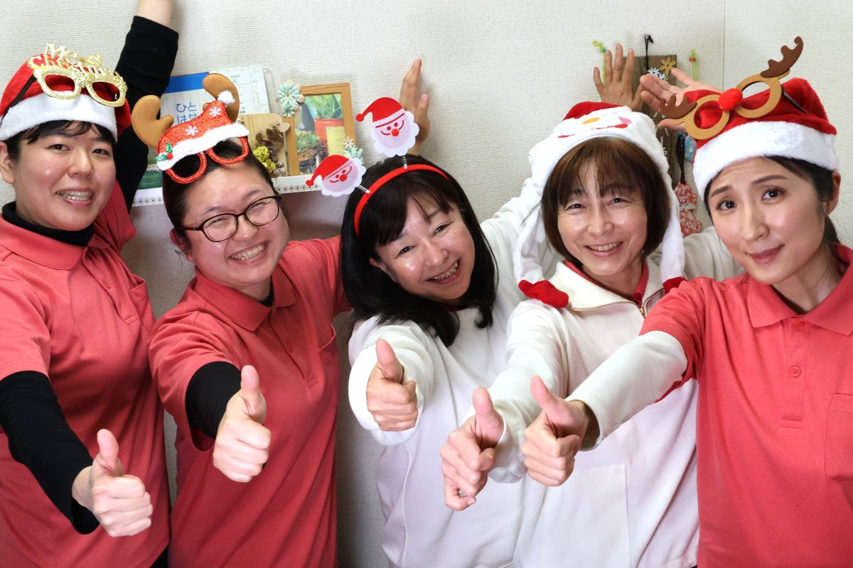 横浜市瀬谷区 訪問介護 正社員 募集｜人・花 職場の雰囲気写真