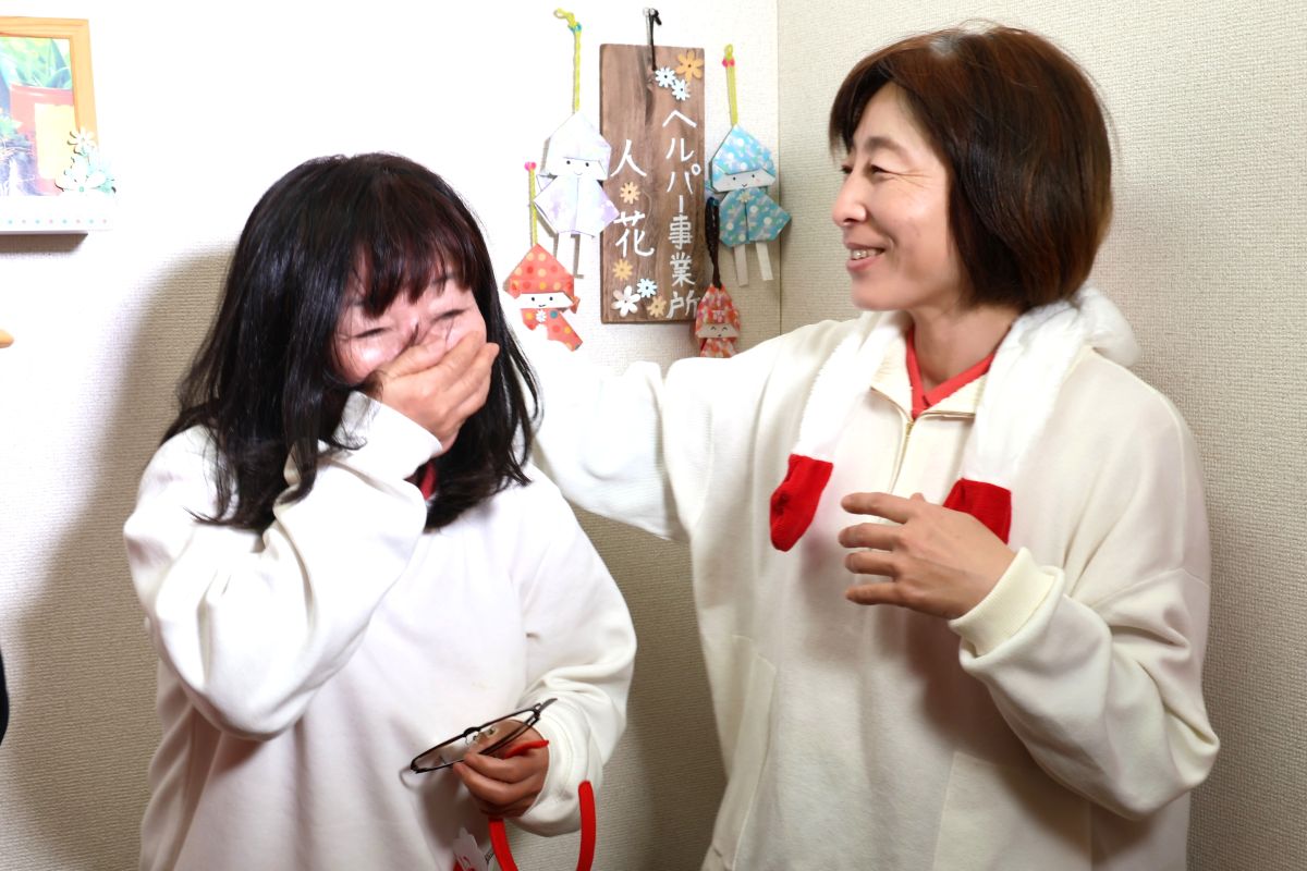 横浜市瀬谷区 訪問介護 正社員 求人｜ホームヘルパー 人・花 スタッフ交流