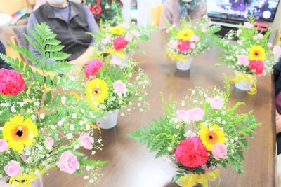 陽と花デイルーム