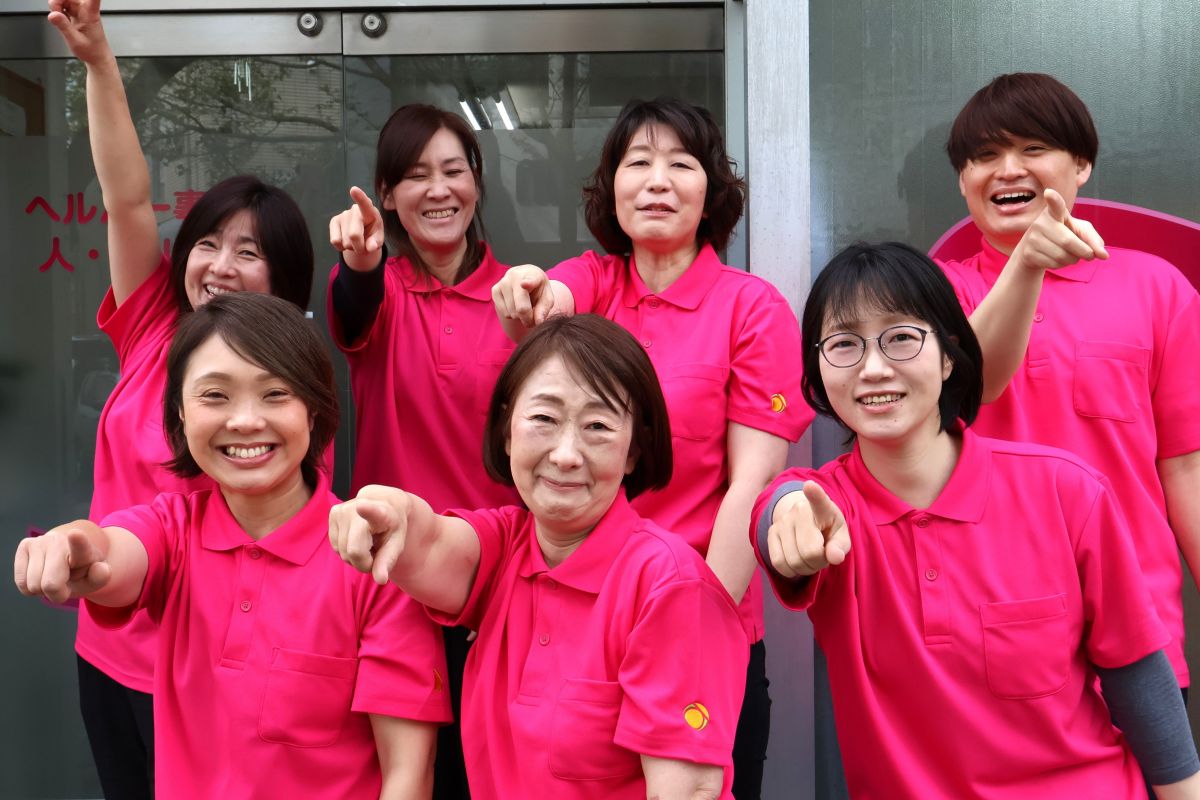 ヘルパー人・花いずみスタッフ写真