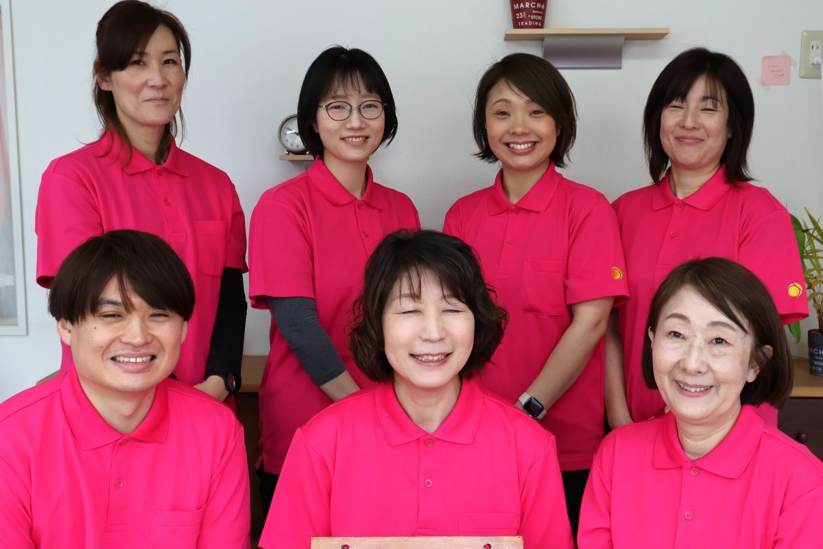 ヘルパー人・花いずみスタッフ写真