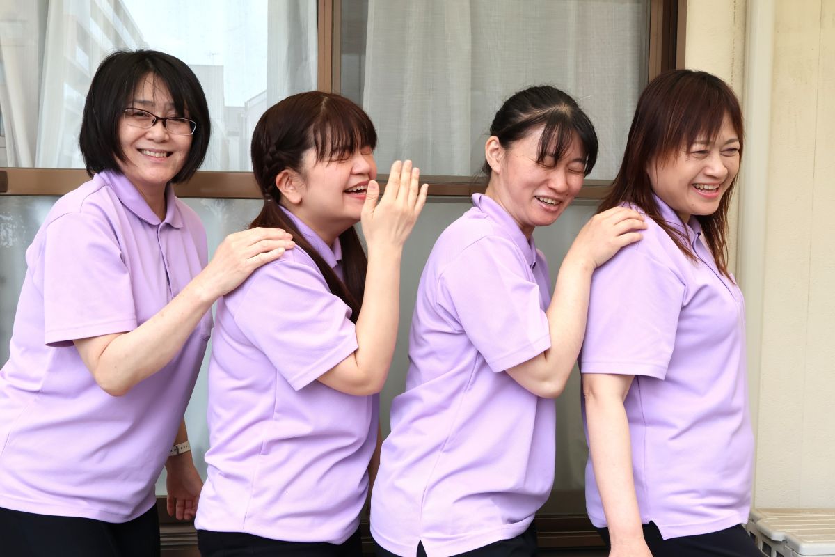 ヘルパー人・花みどり