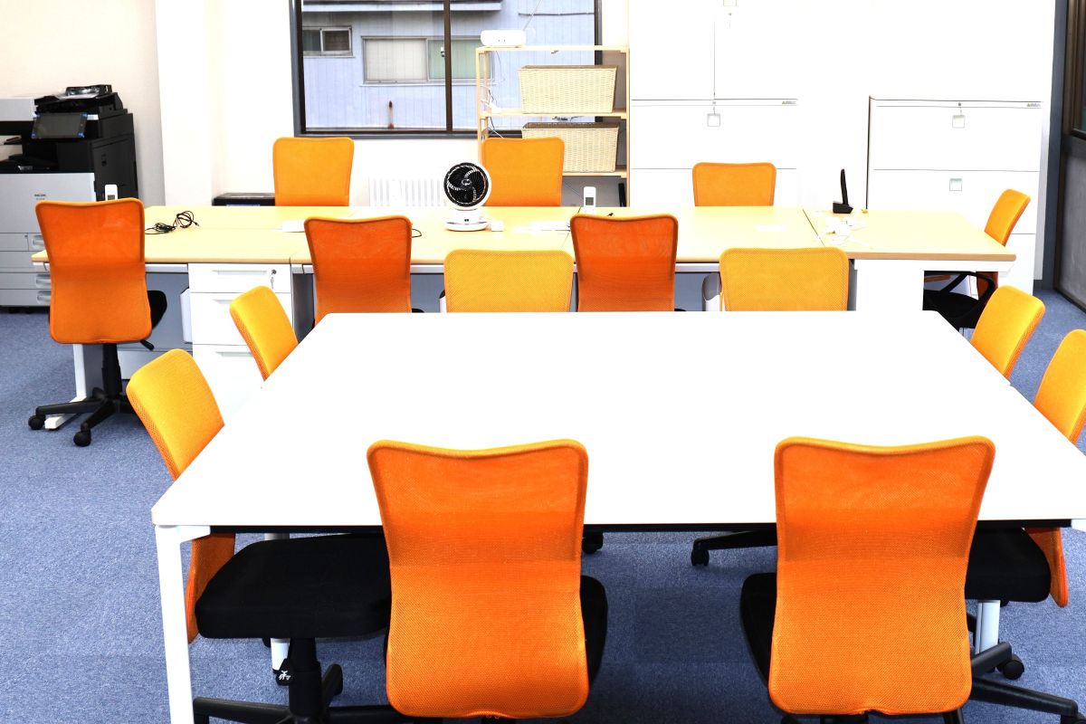 ヘルパー事業所 人・花 あさひ スタッフが働く事業所内の様子